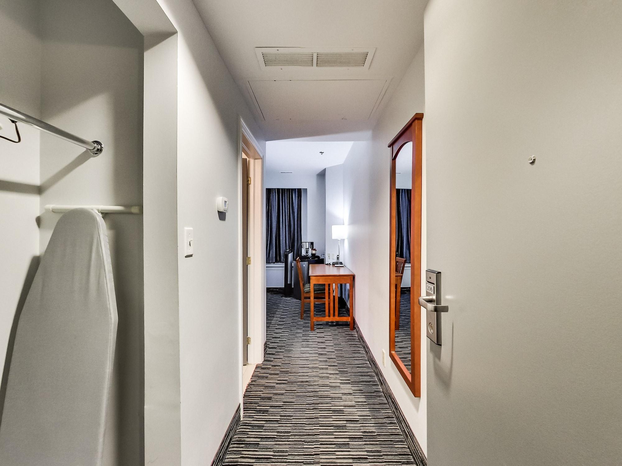 טורונטו Isabella Hotel & Suites מראה חיצוני תמונה