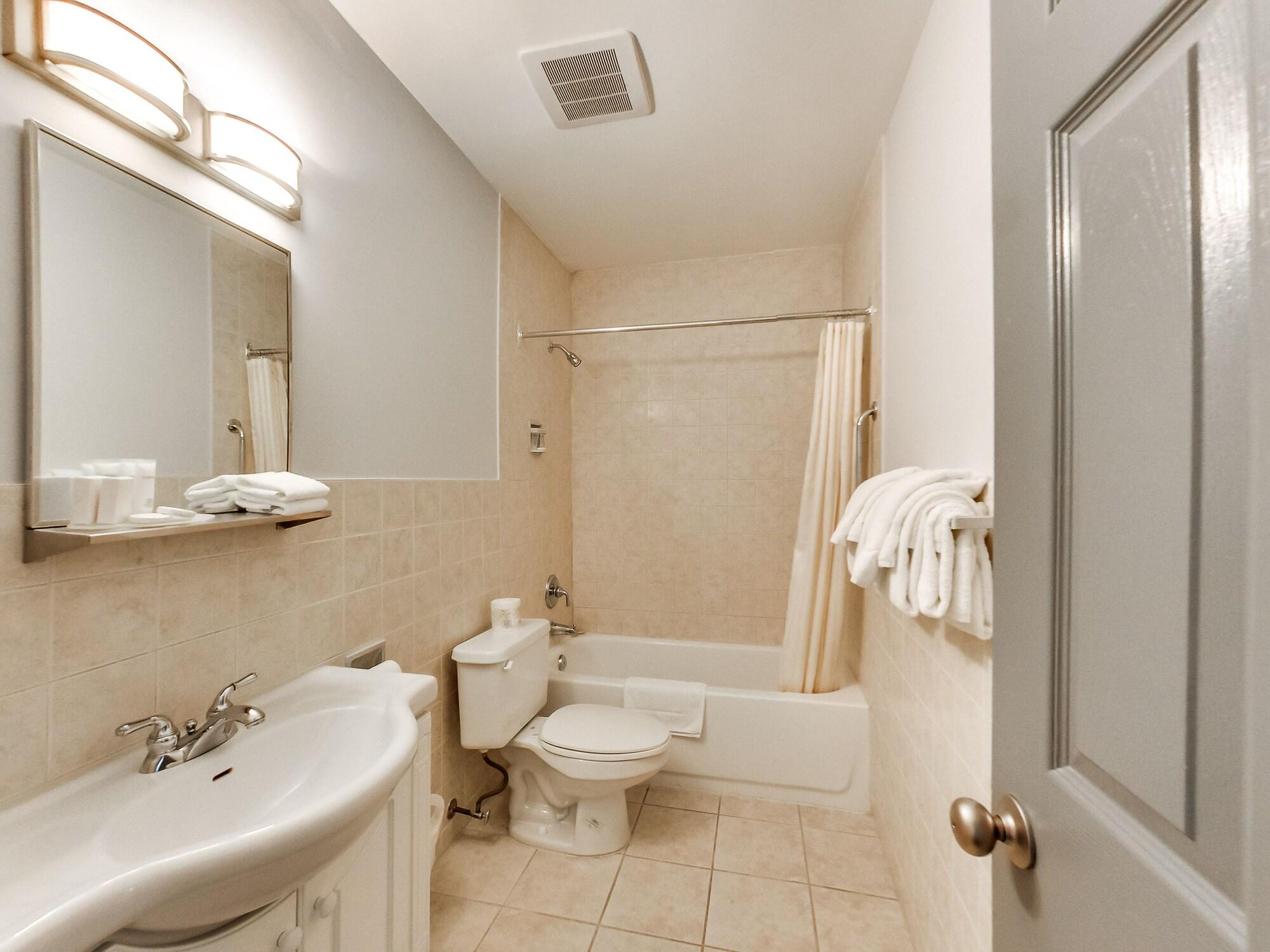 טורונטו Isabella Hotel & Suites מראה חיצוני תמונה