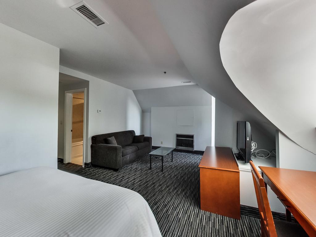 טורונטו Isabella Hotel & Suites מראה חיצוני תמונה