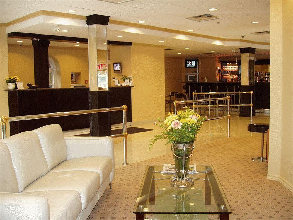טורונטו Isabella Hotel & Suites מראה חיצוני תמונה